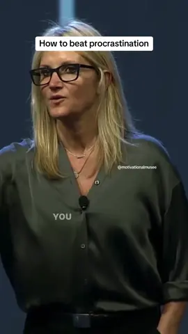 Mel Robbins explains how to beat procrastination. #melrobbins #procrastination #motivationalvideo #motivationalspeech #paychologytricks 