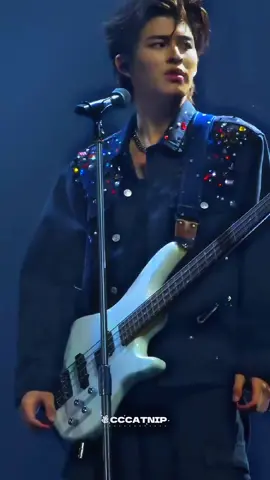 pond with guitar bass🎸#ppnaravit #lolfanfest2023 #lolfanfest2023d1 