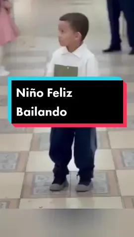 Niño no le importa nada y la mejor forma es ser feliz bailando #LibreDeSer #baile #2023 #parati #viral #dance #viralvideo #fypシ 