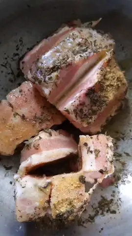 #chicharron #cerdo #chicharondominicano #cerdofrito #tormentabret 