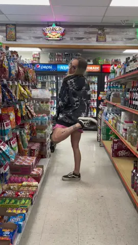 Whats your favorite snack ? 🌽 🥜  #burp #burpgirl #burpqueen #10secondchallenge #fyp 