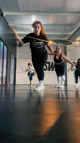 And I need to do what I feel like doing So, let me go, and just listen 🔥👅 @Britney Spears @Swag Complex Estúdio de Dança  #fy #coreografia #imslave4u #britneyspears #foryou #freebritney 