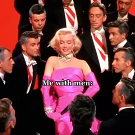 girls girl 🫶🏻 #gaslight #gaslighting #gatekeep #fyp #girlboss #feminineenergy #feminineurge #girlpower #relatable #gossipgirl #foryoupage #marliynmonroe 