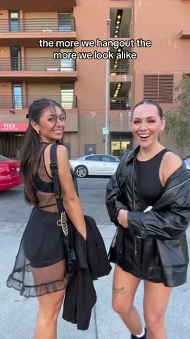 accidental vibes matched. ALSO i changed back into the fit bc u guys made me feel confident. 