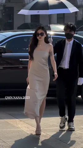 Beautiful girl & Rolls-Royce #sangchanh #fyp #luxurycars #rollsroyce #girl 