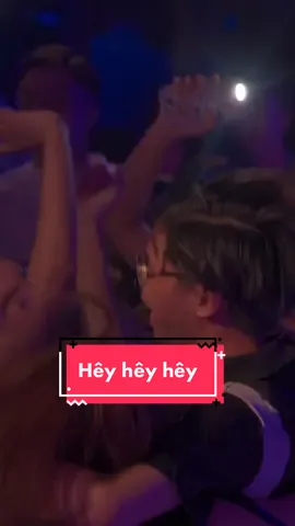 Âm thanh quen thuộc : >>> Hey hey hêy hey #quẩy #chơi #nhảy #sàn #nhậu #gastropub #double9gastropub #double9 