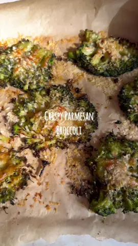 Crispy Parmesan broccoli 🥦 . This has definitely become my favourite way of having broccoli. It really crisps you thanks to baking it in the oven and the layer of Parmesan cheese really adds the ultimate crunch factor 🔥 . For the FULL recipe click the link in my BIO or type truffleandegg.com on your browser 😇 . #cheesy #EasyRecipes #asmrfood #aestheticfood #instachef #londonfoodblogger #recipereel #recetasfaciles #parmesan #crispy #sidedish #parmesanpotatoes #broccoli #parmesan #homemade #healthyrecipe #snackideas #healthydinner
