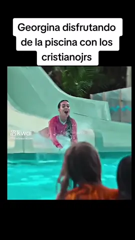 Georgina disfrutando de la piscina con los cristianojrs #cristianoygeorgina #georginaycristiano #cristianogeorgina #cristianogeorgina #georginaecristiano #georginarodríguez #soygeorgina2 #iamgeorgina #georginarodríguez #georginaamoros #iamgeorgina #georginarodriguez_cr7 #cristiano_georgina #georgina #georginarodiguez #cristianoronaldojr #cristianoronaldojredit #cristianoronaldojr🐐 #cristianoronaldojr⚽️ #cristianoronaldojr724 #cristianoronaldojr7 #cristianoronaldojr⚽️🛐 #cristianoronaldojr❤️😍 #cristianoronaldojr🐅 #cristianoronaldojrr #cristianojr #cristianojr🛐 #cristianojr7 #cristianojr🌹🔥 #cristianojrfan #cristianojr🛐🙈😍 #cristianojr🌹🔥😍😍 #cristianojresmio😻 #cristianojr_070 #cristianojr7🤫 #piscina #piscinas #piscinaa #piscinaemcasa #piscinachallenge #piscinanatural #piscinasuja #piscinasincriveis #piscinadecaixadagua #lapiscina #lapiscinac #lapiscinamasgrandedelmundo #lapiscinadelamuer #lapiscinanatural #lapiscinadelpueblo #lapiscinasetienequellenar #lapiscinavacía #lapiscinabypalazzoversace #lapiscinamaschicaquetengo @Fútbol_kora⚽ @fútbol @Fútbol_football_⚽ 