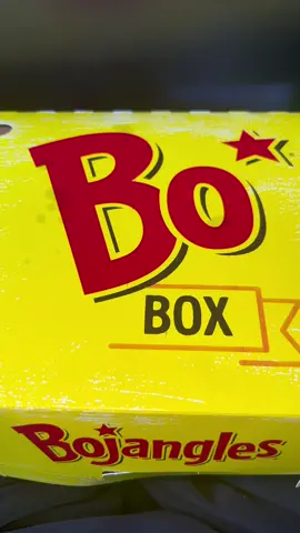 A must when i visit Virginia😍 #bojangles #eatwithme #food #friedchicken 