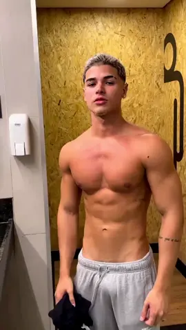 #HomemGostoso #CrosFitnes #NovinhoGostosos #BearSexy #RaphaelFigueiras  Os Melhores Vídeos Da Atualidade 