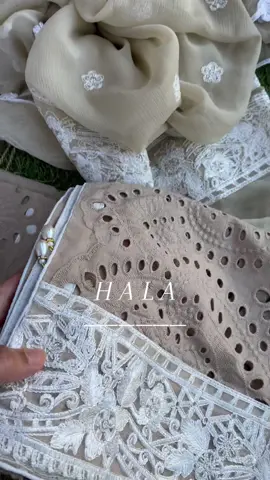 Another gorgeous chikan kari pret just launched 🛍www.zkfashion.co.uk #pakistanifashion#pakistanioutfit#chikankari#eidoutfit#eidinspo#pakistanisuits#pakistaniclothes#pakistanidesigner#zk_fashion 