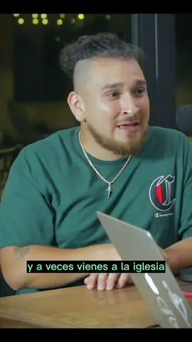 Por esta razon ya no volvemos a las iglesias :( #amorgenuino #amor #podcast #musishens #Diosesamor #amor #Godislove 