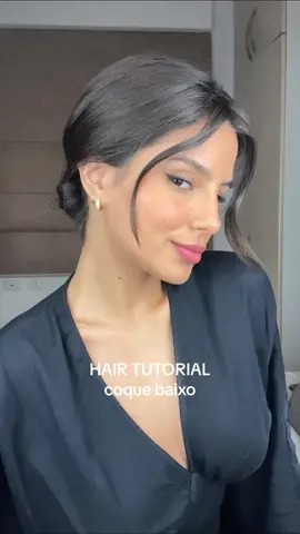 Truque pra deixar o coque volumoso no cabelo curto facil de fazer 🤍               #hairstyle #shorthair #cabelocurto #penteados #penteadosfaceis #coquebaixo #hair #penteadosimples 