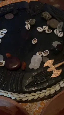 O melhor jogo de búzios do Rio de Janeiro e do Brasil. Qualquer coisa, chama o @Humberto Sanots que é sucesso! #jogodebuzios #jogodebuziosonline #candomblé #jejemahin #CapCut #tiktokbrasiloficial🇧🇷 