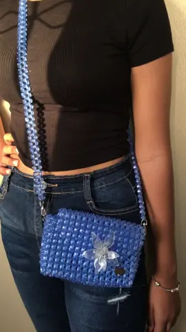 AMAS LAS BOLSAS?? 😻 #bolsas #tendencia #moda #columbusaccesories #carteradecristales #viral #parati #bag #columbusbags #hechoamano #artesanal #carteras 