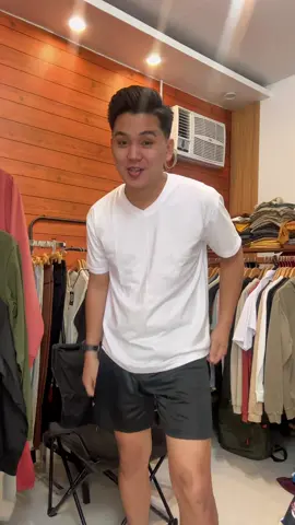 Fan ka din ba ng V neck? O mkonti lang stocks neto then naka sale pa ngayon 😉  #crownshirt #snappyclothing #outfitideas 