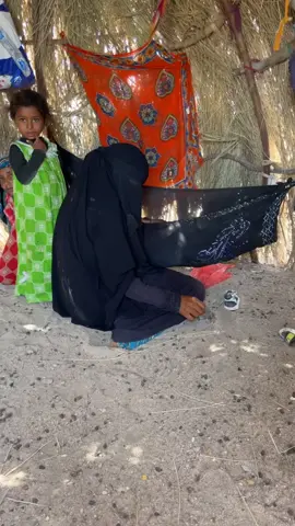 التبرع عبر الرابط بالبايو .. جيرانك وأهلك ومن لهم غيرك بعد الله !!  أهلنا باليمن  ذبحهم الحر والجوع ساهم بمشروع خفف عنهم والذي يشمل (سلة غذائية + طاقة شمسية + مراوح + إضاءة ) لايفوتكم أجرهم بهالأيام العشر المباركة 👇🏼👇🏼👇🏼 ‏  https://alnajat.com/x22  #اليمن #صنعاء #الشعب_الصيني_ماله_حل😂😂 