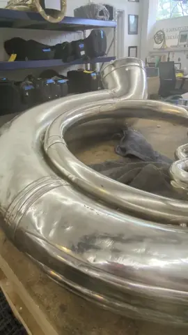 This guy brought a MASSIVE oversized Conn Jumbo Sousaphone, the biggest I have ever seen. Also had the pleasure of cleaning and polishing the beast #sousaphone #facebass #conn #biggestinstrument