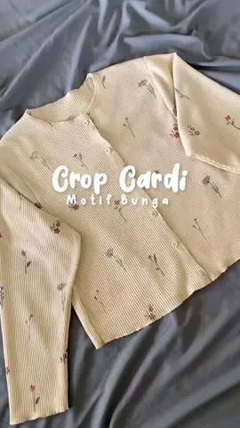 cardinya cakep polll, motifnya cantik dipakao juga nyaman #ootdsimple #racuntiktok #xyzbca #cardigan #cardy #cardiganknit #outfitideas #ootdcardigan #outfitnongki #cardiganwaffle #cropcardigan #cardiganmotif 