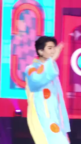 มะงึก อุ๊งๆ มานเปงน่ารักสุบๆ เราออกจากคลิปนี้ไม่ได้เลยย ความน่ารักพุ่งแรงมากก ข้าวตังตัวแค่นี้🤏🏻 แงงง 🥺🥹 cr.ในคลิป ขออนุญาตเจ้าของคลิปด้วยนะคะ #lolfanfest2023d1 #ข้าวตังธนวัฒน์ #khaotungthanawat #khaotungg #เด็กน้อยของขต 