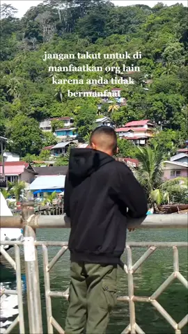jangan bermanfaat #xyzbca #xyzabc #fypシ #fypppppppppppppp #fypdongggggggg #sad #pain 
