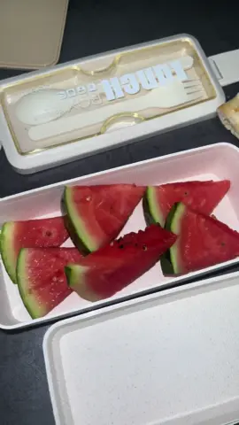 Any suggestions with what i can try him with? Hes 4 and doesnt like certain textures🤍 #pickyeater #packmykidslunchwithme #whatsinmylunchbox #kidslunchideas #lunchtimeideas 