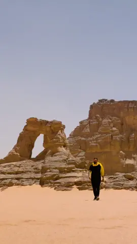 Best desert in whole world is Algerian desert! 🇩🇿🇩🇿 #algeria #djanet #algerian #algeria🇩🇿 #algiers #algeriatiktok #tiktokalgeria #algeriantiktok #algeriadesert #aljazair #oran #constantine #ghardaia #جانت #algeria_clips #algeriantiktok  #الجزائر #الجزائر🇩🇿 #الجزائر_تونس_المغرب 