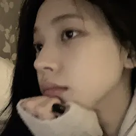 i don't know how can anyone hate her when she's like the warmest, kindest, and respectful person i know. how can they throw such hurtful words to this precious little soul? my love, if people are already turning their backs on you, i will be turning my back too but please hide behind from me so i could protect you. i love you always, you have me, you have us who loves you. #karina 
