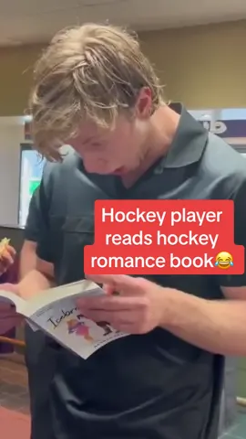 His reaction was priceless. #hockey #BookTok @Reading_downunder 