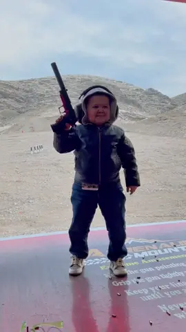 Shooting gallery in L.A. #hasbik #hasbulla #hasbi #hasbico #рек #хасбик #хасбулла #хазбік 