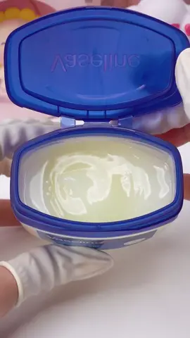 Relaxing Glitter Lipbalm Repair #cosmeticrepair#satisfying#asmr#oddly#oddlysatisfying#fypシ #trending #viral 