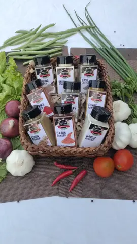 Spend less time searching for expensive herbs and spices at your local grocery when you can find everything you need right here 🥗🌶🥦🥕