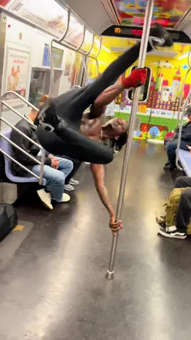 Almsot got Dizzy 🥴🚈🕺🌀 #fyp #foryoupage #wafflekozik #trending 