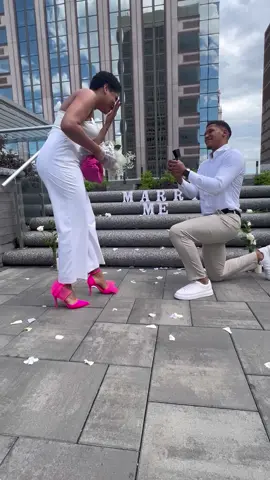 AUN NO ME LO CREO 🥺💗 ya no soy una espectadora 😂🥺#isaidyes💍 #marryme #porposal💍💍 #fyp #viral #parati #