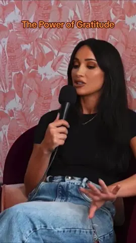 Talking about the power of gratitude on the @girlsgottaeatpodcast podcast Step 5 of my 7 Steps to Manifesting is ‘Embrace Gratitude’. In my orange book I explain how to do a “positively journal” - it’s my favourite gratitude exercise and one that can create a profoundly positive impact on your life.  Do you have a gratitude practice? Have you tried the Positivity Journal? Let me know below! #manifet #manifestwithroxie 
