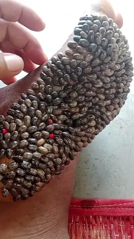 #Bi of ticks clinging here all the way to my feet is so disgusting #😱😱