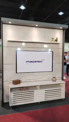 Composição Frizz Prestige nas cores Calacata e Off White ✨