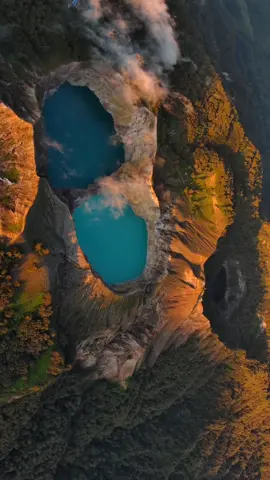 Danau Kelimutu NTT #drone #videography #photography #dronephotography #dronevideography #mountain #gunung #lake #danau #ntt #autel 