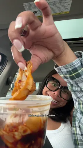 it's not a hidden gem but it surely is not talked about enough for me!  #mccbchicago #plateswithp #bestrestaurantschicago #mezcalandmarni #chinatownchicago 