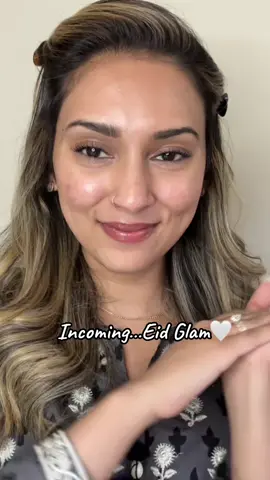 Rate this Eid Glam 1-10🌸🤍✨🌙 . . #eidmakeup #makeuptransformation #makeuptransformation #desimakeup 