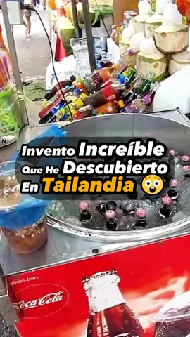 Curiosa máquina para servir Coca Cola granizada que me he encontrado en un mercado de #Bangkok #Tailandia #Asia