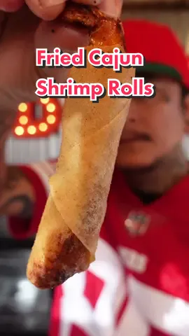 𝗙𝗥𝗜𝗘𝗗 𝗖𝗔𝗝𝗨𝗡 𝗦𝗛𝗥𝗜𝗠𝗣 𝗥𝗢𝗟𝗟𝗦: Recipe Below 👇🏾  This is one super easy recipe y’all need to make for any occasion. Straight MONEY and Crunchy!  _______________________________________ 𝘾𝙖𝙟𝙪𝙣 𝙎𝙝𝙧𝙞𝙢𝙥 𝙍𝙤𝙡𝙡𝙨: •Peel and devein shrimp leaving just the tail •Cut slits in shrimp to straighten them out •Season heavily w/ @Tony Chachere No Salt Cajun seasoning  •Roll tightly in lumpia wrappers or spring roll wrappers (found at most Asian markets) •Fry at 350 for about 1-2 minutes 𝘾𝙖𝙟𝙪𝙣 𝘿𝙞𝙥𝙥𝙞𝙣𝙜 𝙎𝙖𝙪𝙘𝙚: •Add garlic paste to melted butter  •Add @lafishfry Cravin Cajun Seafood Sauce 𝙂𝙡𝙤𝙫𝙚𝙨: @cleanspaceproject  𝙒𝙤𝙤𝙙𝙚𝙣 𝙋𝙧𝙚𝙥 𝙏𝙧𝙖𝙮: @Cambro   🎶 “Good” by @P-Lo  _______________________________________ #cajunfood #cajunshrimp #shrimptok #seafood 