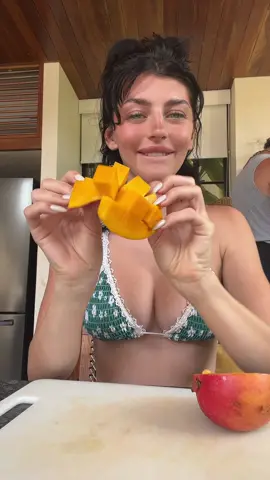 ya lookin? mangoesss