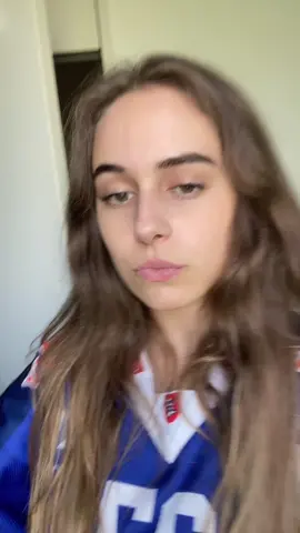 Für welles Team sind ihr? #hockey #hockeysaison #hockeytiktoks #switzerland #zurich #hockeytiktok #ehckloten 