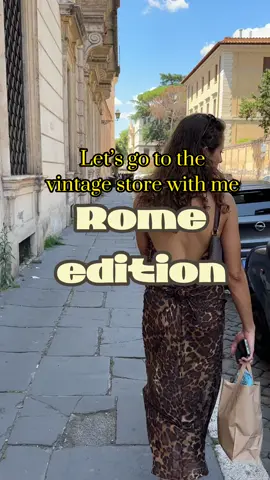 Go shopping with me in vintage store in Rome! Definitely recommend check out this place. #rome #vintagestore #humanavintage #secondhand #vintage #shoppinghaul #trifthaul 