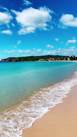 Trincomalee Beach ✨🌊 #tiktok #trincomalee #travelsrilanka #beachvibes  