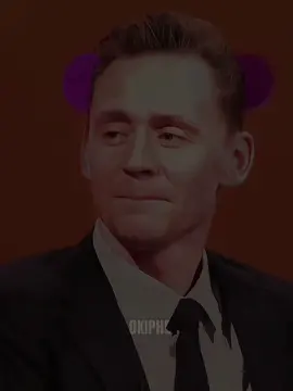 Hes so cute with the song as well #tomhiddlestonedit #taylorswift #midnightrain #fyp #foryoupage
