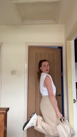 Get dressed with me 🩷  #OOTD #getdressedwithme #Summer #fashionideas #fashion #cargos #newbalance #stylewithme