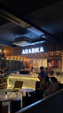 #arabika #arabikacoffee #foryou #adayinmylife #fyp #Vlog #cafe #aesthetic 