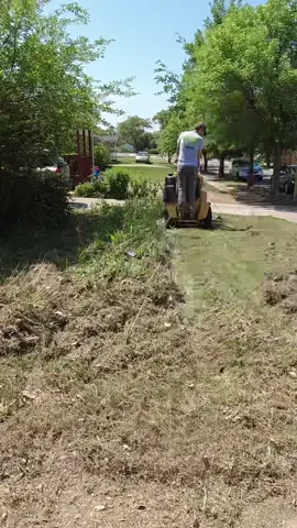 This 88 year old man was still taking care of his neighbors lawn! #mowing #edging #cleanup #asmr #satisfying #sbmowing #cleaningtiktok #cleaning #edginglawn #overgrownyard #asmrvideo #satisfyingvideo #fyp #fypシ #viral #viralvideo #transformation